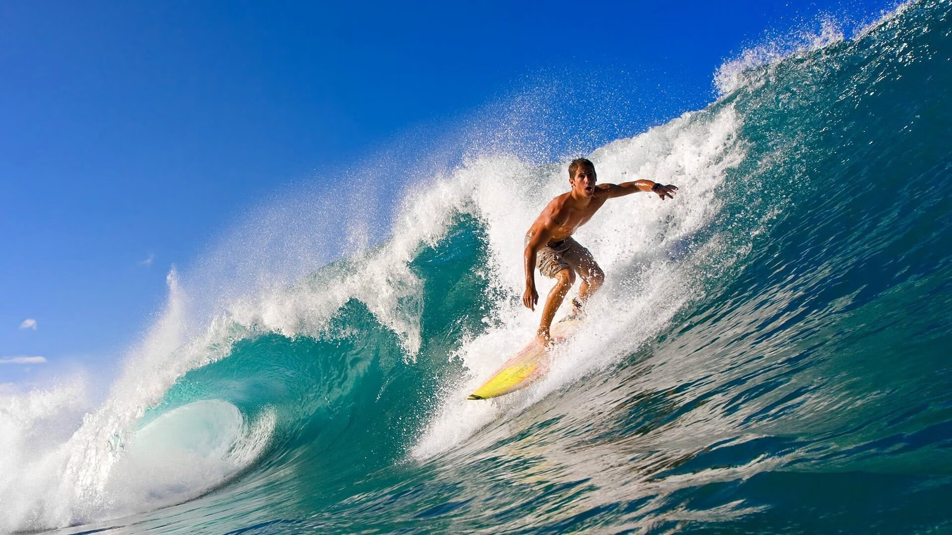 VR电竞体验区开放,感受未来电竞魅力!,vr电竞比赛视频